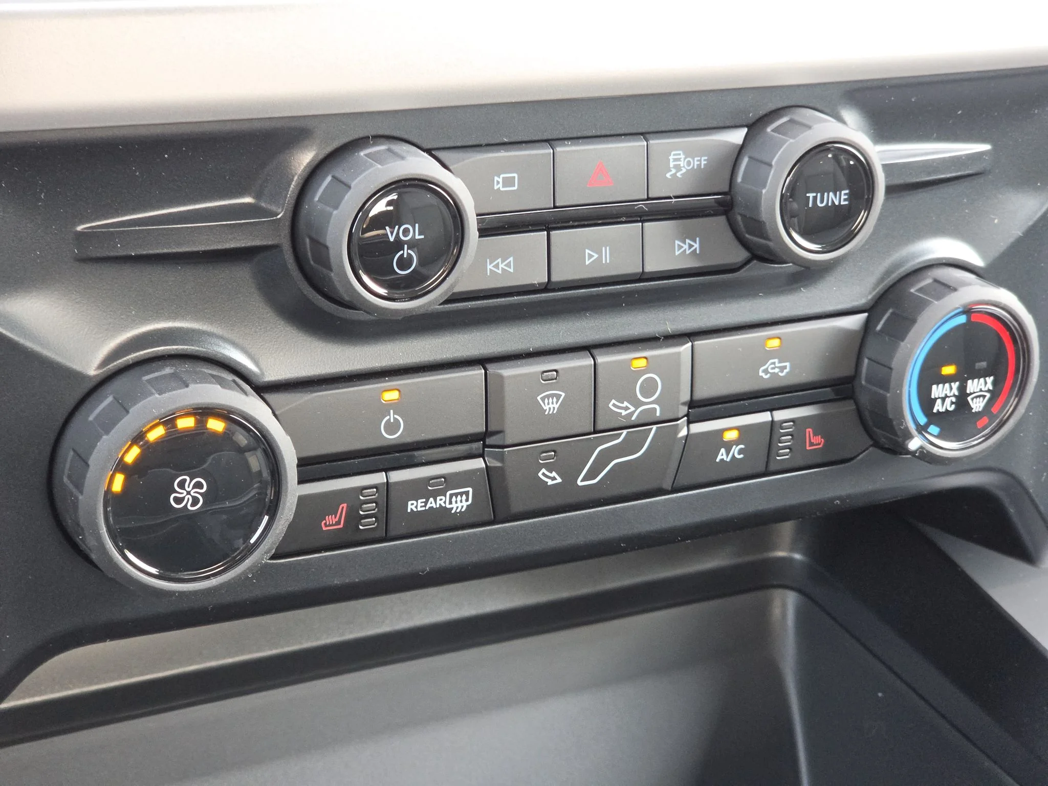New 2026 Agate Black Metallic Ford F-250® XLT image 19