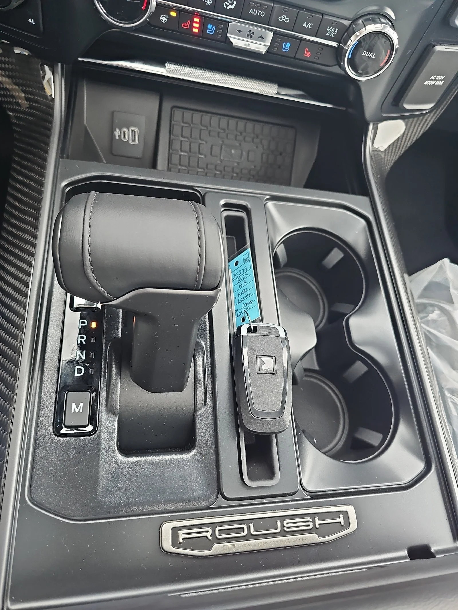New 2025 Carbonized Gray Metallic Ford Lariat® image 36