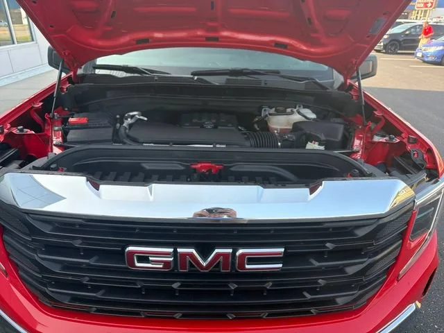 Used 2024 Cardinal Red GMC Pro image 27
