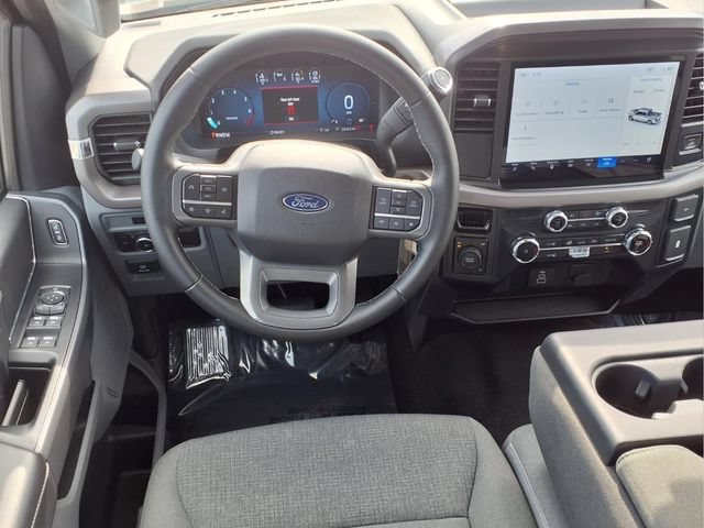 Used 2025  Ford XLT image 4