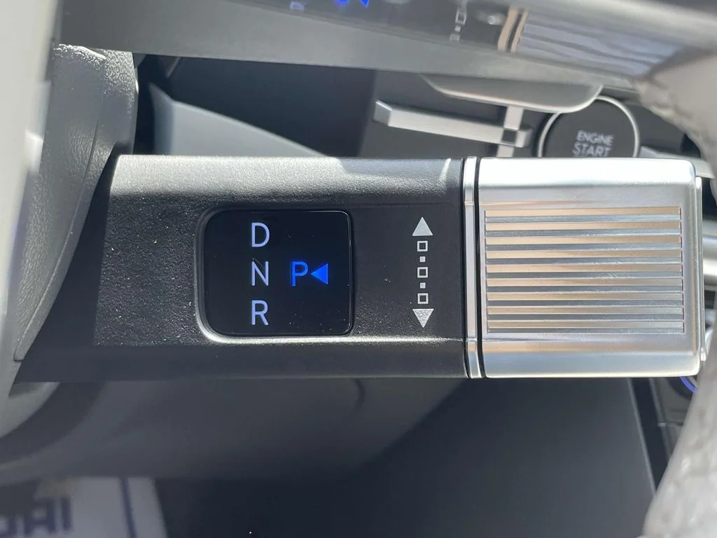 New 2026 Silver Hyundai SE image 23