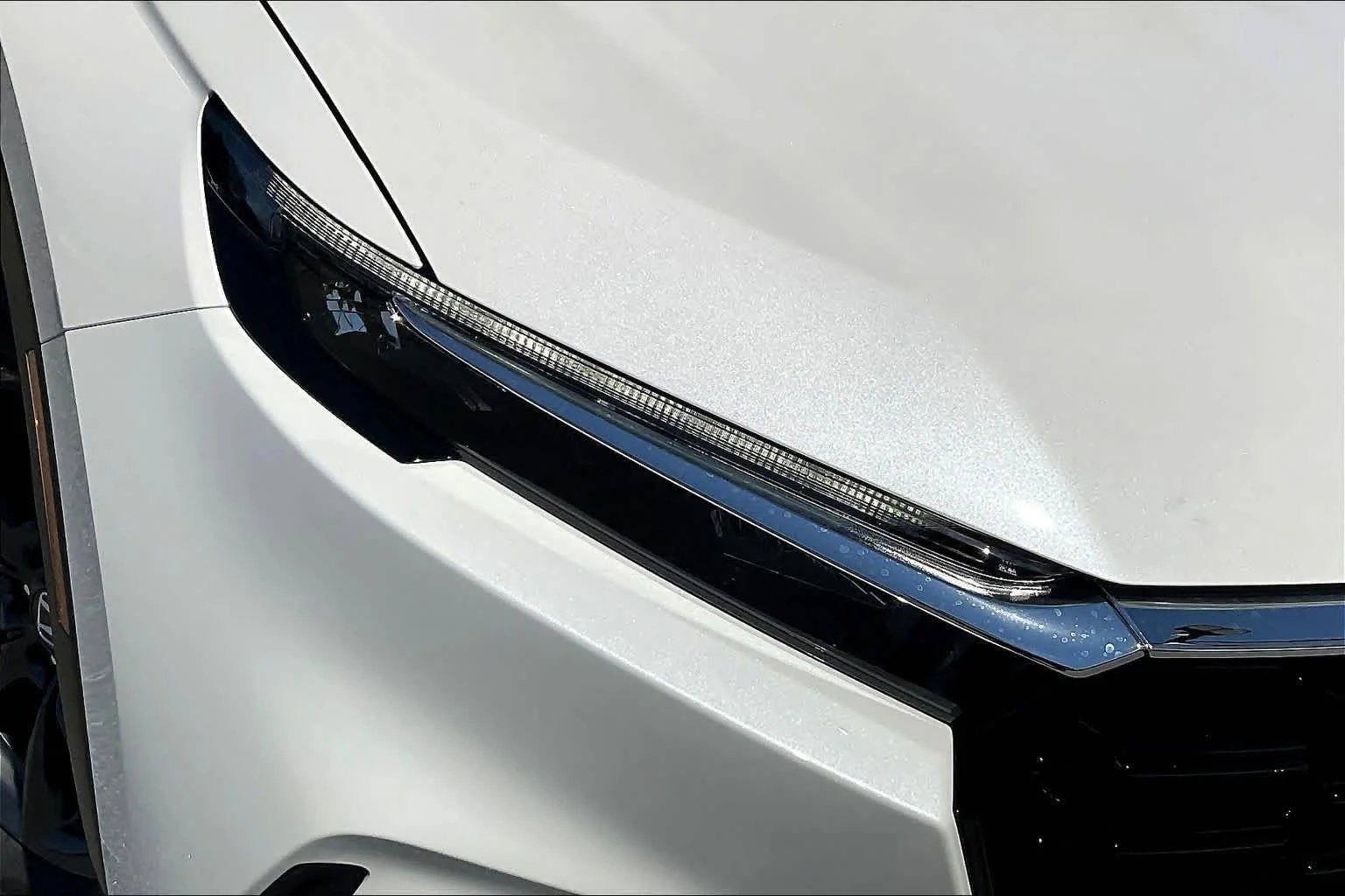 New 2026 Platinum White Pearl Honda EX-L image 13