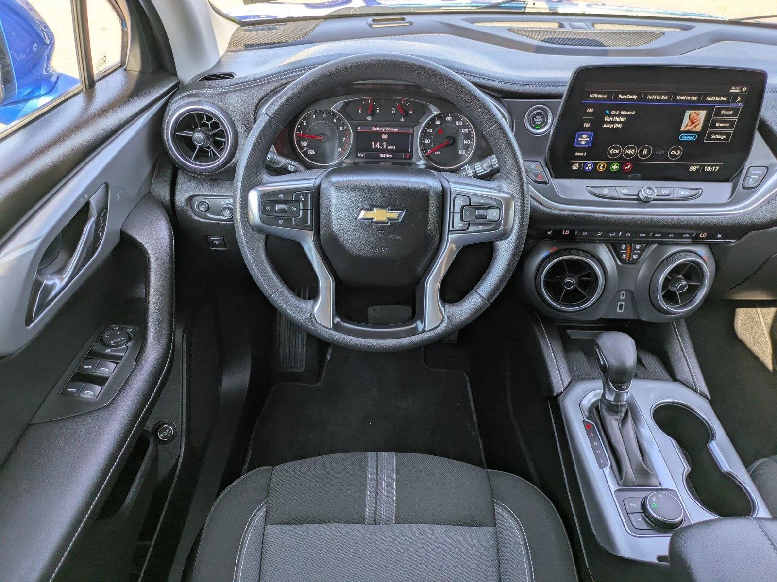 Used 2025 Riptide Blue Metallic Chevrolet LT image 16