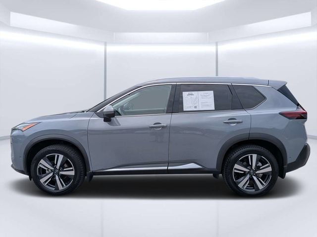Used 2023 Gray Nissan SL image 6