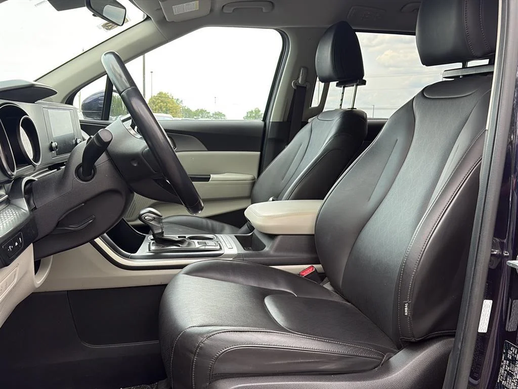 Used 2022 Deep Chroma Blue Kia LXS image 6