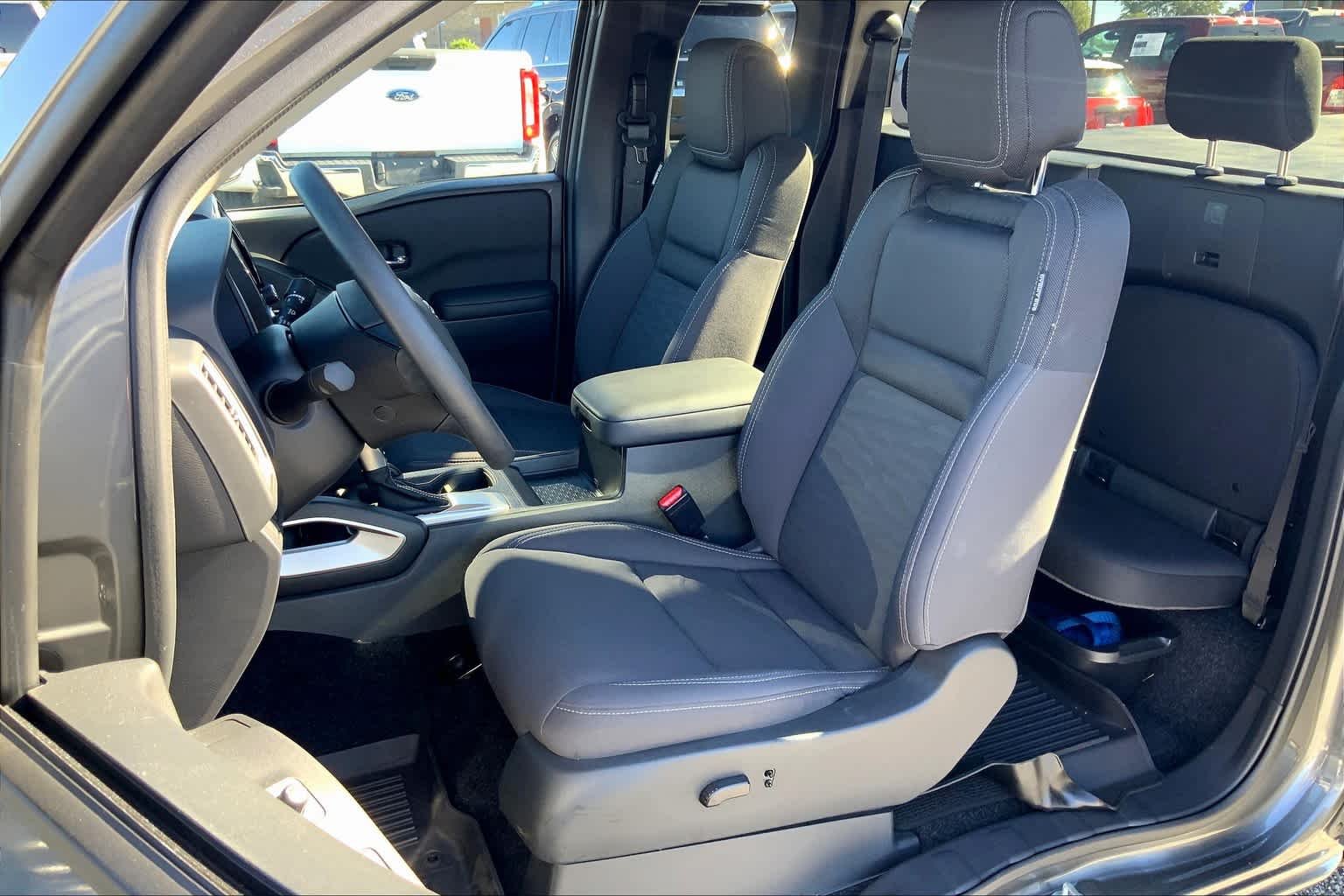 Used 2023 Gun Metallic Nissan SV image 8