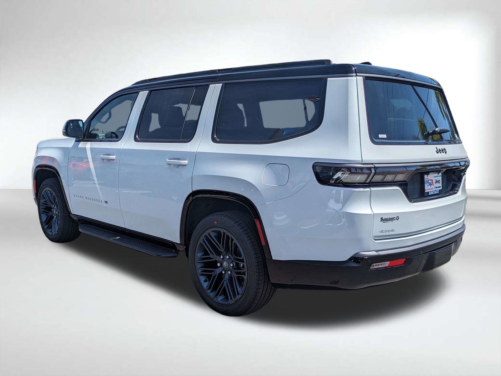 New 2026 Bright White Clear-Coat Exterior Paint Jeep 85th Anniversary Edition image 6