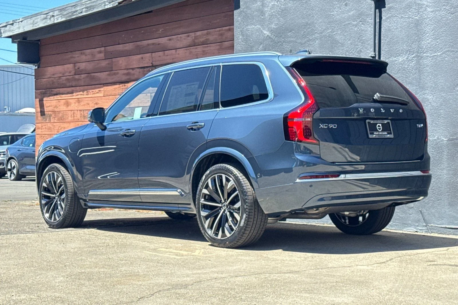 New 2026 Denim Blue Volvo T8 Plus 7-Seater image 6