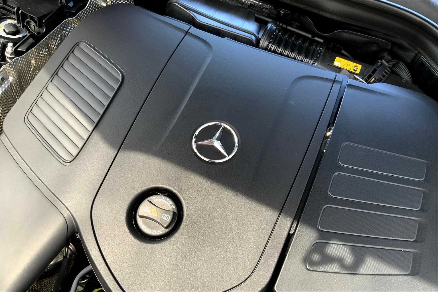 2025 Mercedes-Benz GLC Base - Photo 19