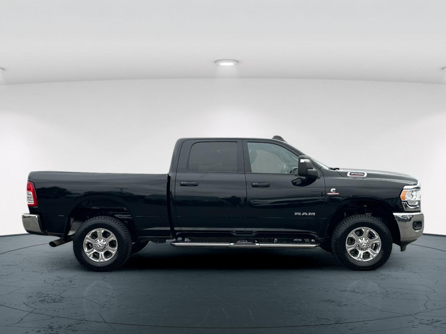Used 2024 Diamond Black Ram Big Horn 4D Crew Cab image 7