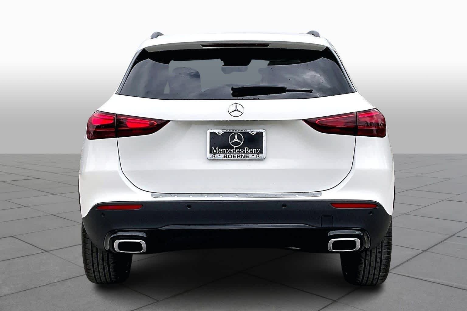New 2026 Polar White Mercedes-Benz GLA 250 image 4