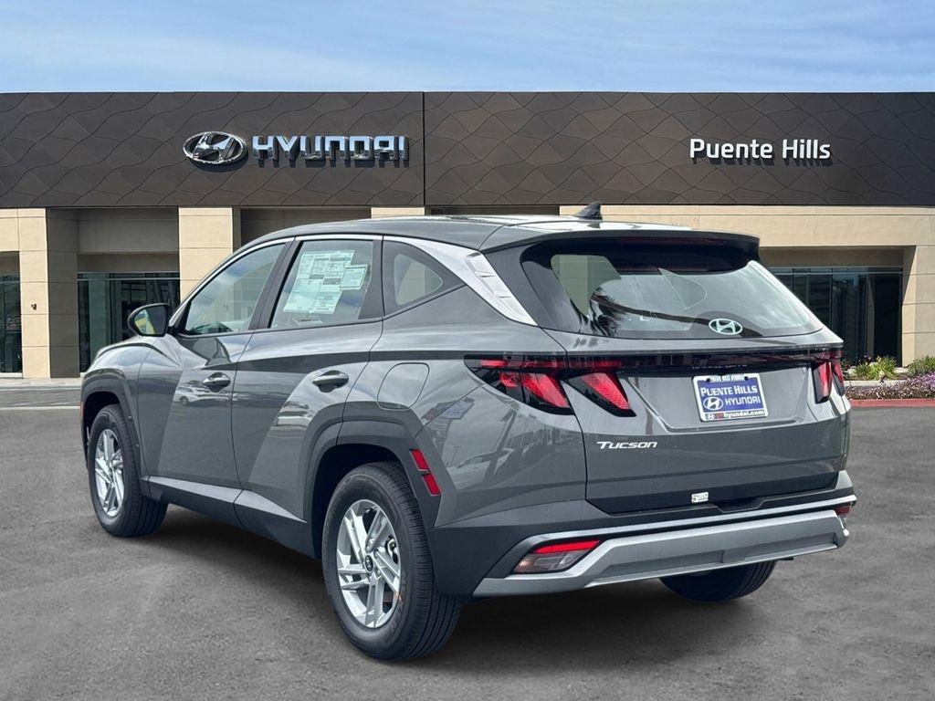 New 2026 Gray Hyundai SE FWD image 4