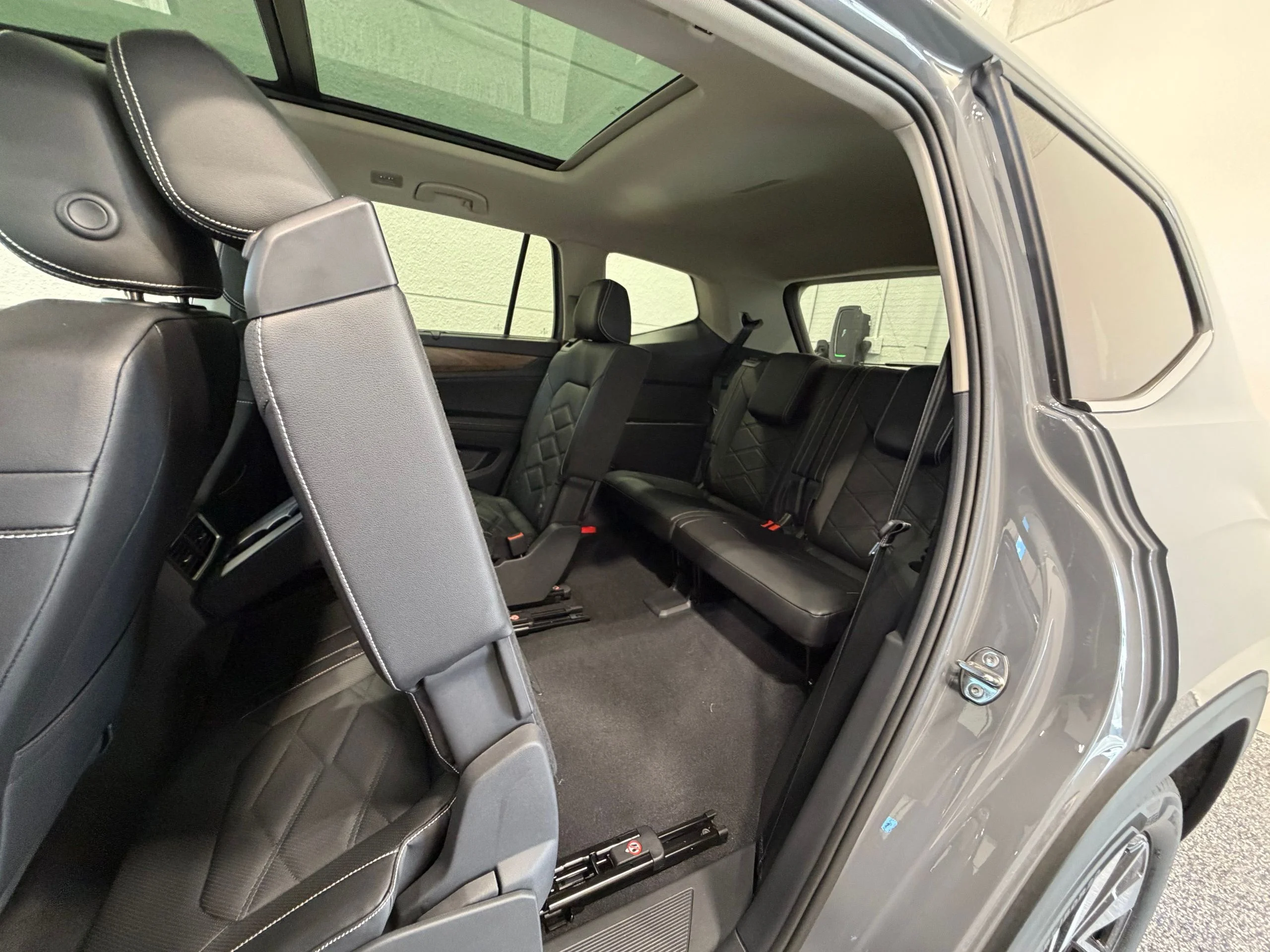 2026 Volkswagen Atlas SE w/Tech - Photo 24