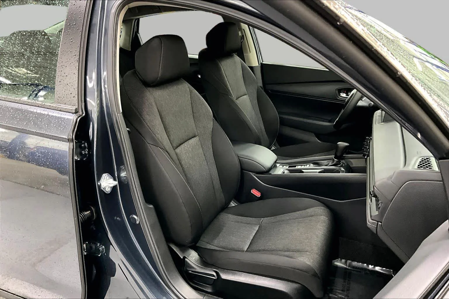 Used 2026 Meteorite Gray Metallic Honda LX image 9