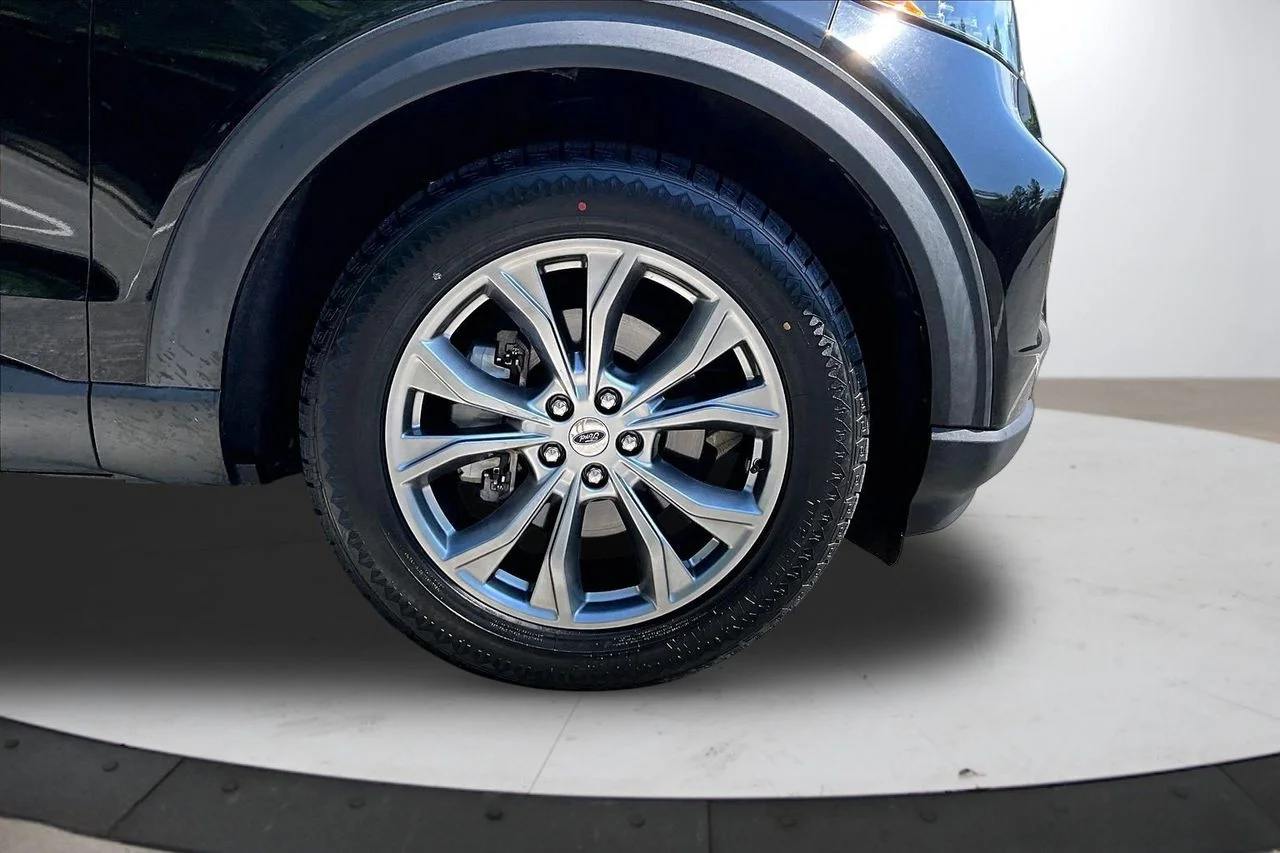 Certified Used 2022 Black Ford Limited image 34