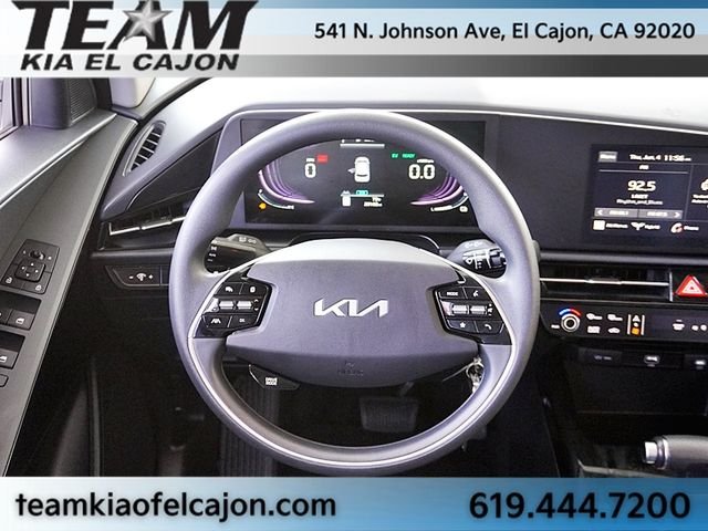 Used 2024 White Kia LX image 19