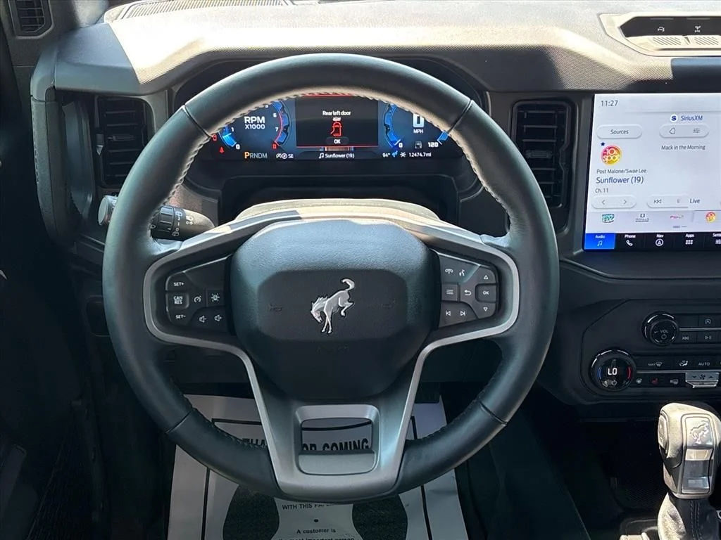 Used 2025 White Ford Badlands image 21