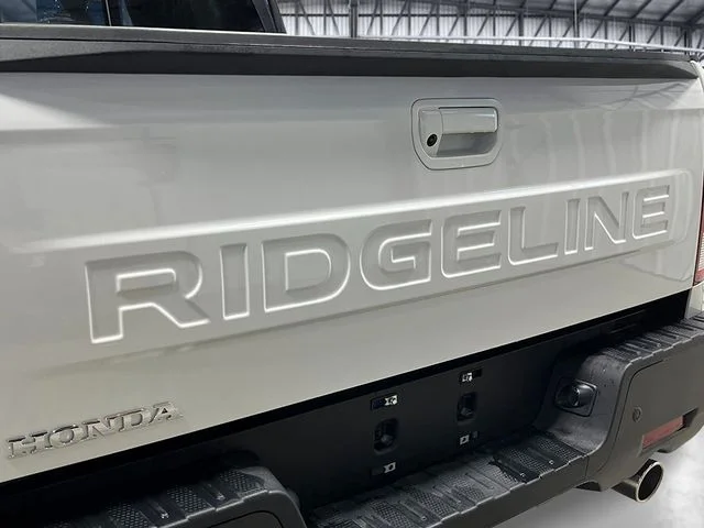 New 2026 Platinum White Pearl Honda Black Edition image 6