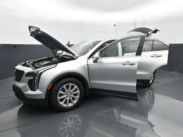 Used 2019 Radiant Silver Metallic Cadillac Luxury image 30