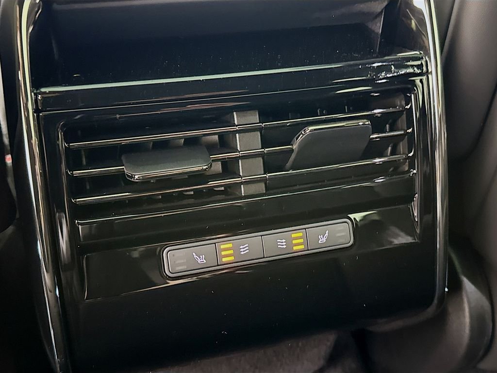 New 2026 Borasco Grey Land Rover Dynamic SE image 27