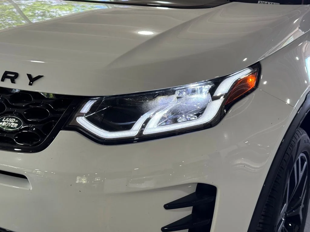 New 2026 Fuji White Land Rover Landmark image 4