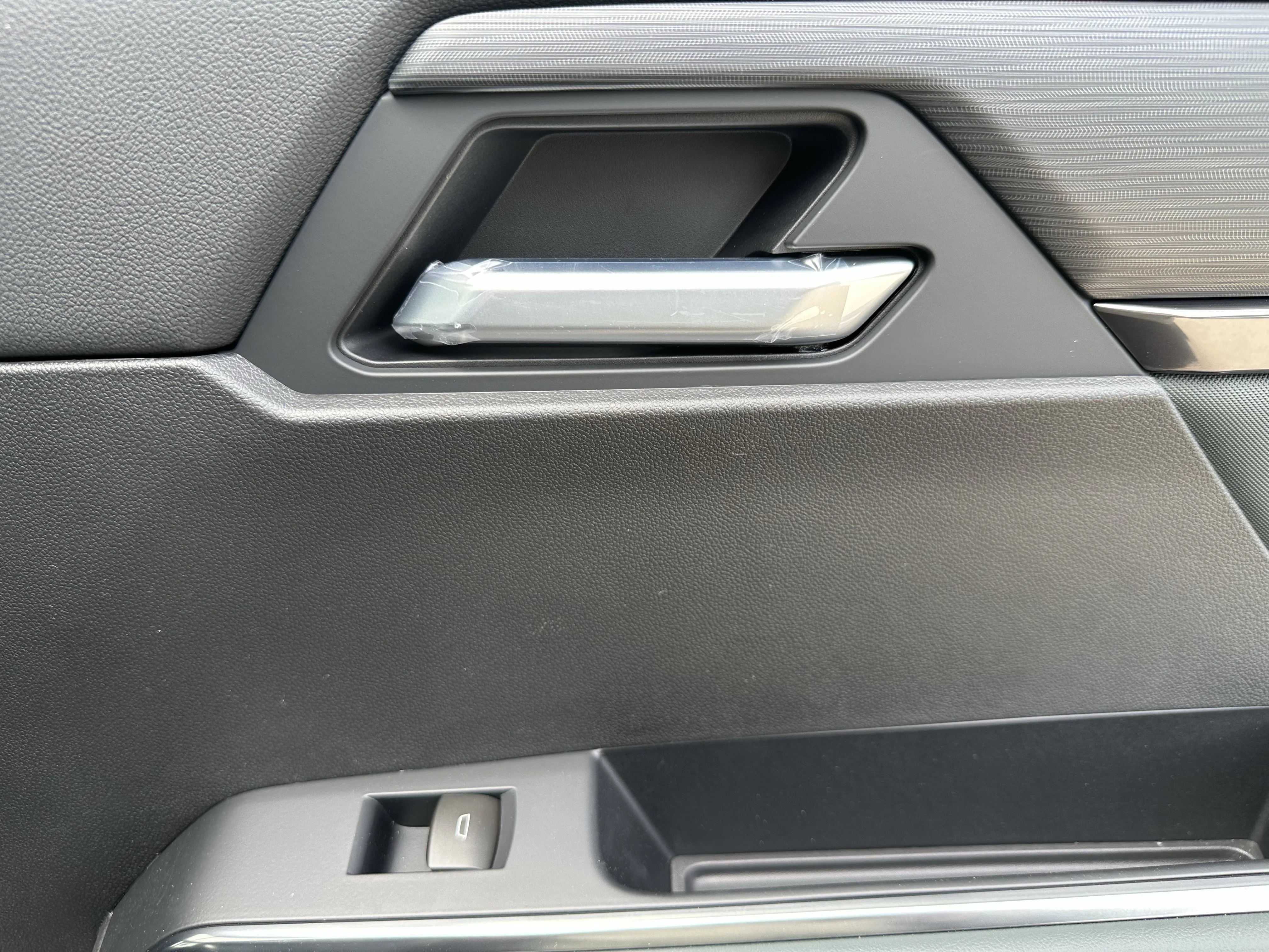 New 2026 Sterling Metallic GMC AT4 image 18