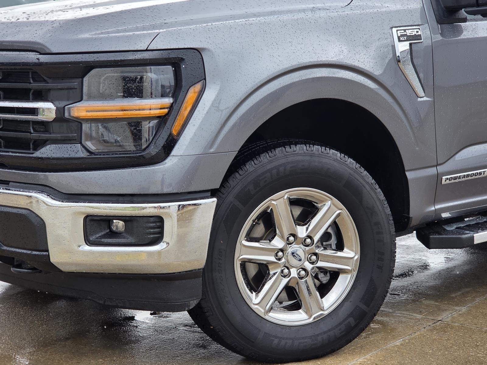 Used 2024 Oxford White Ford XLT image 7