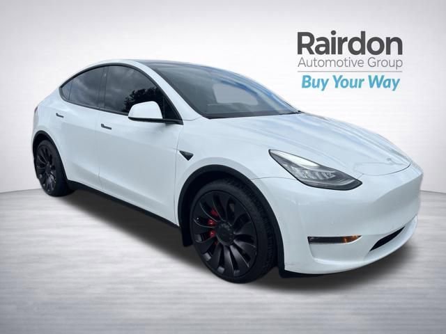 2022 Tesla Model Y Long Range Dual Motor All-Wheel Drive's photo
