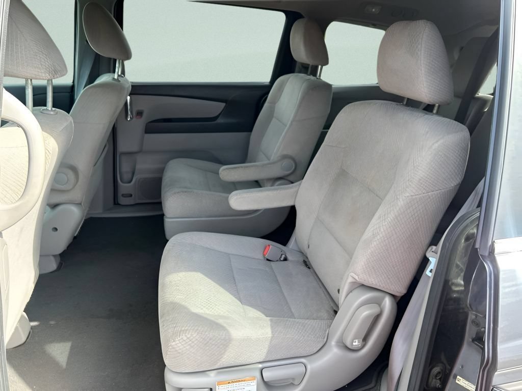Used 2016 Modern Steel Metallic Honda LX image 18