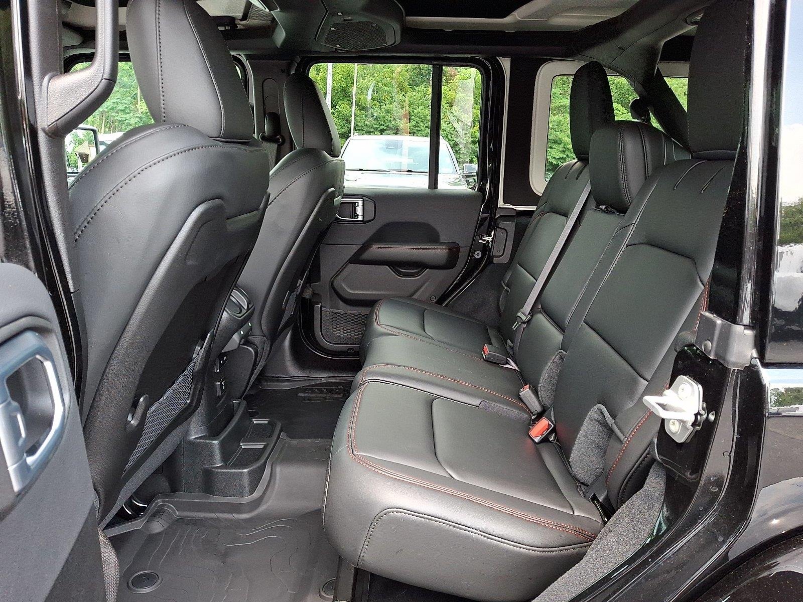 New 2026 Black Clearcoat Jeep Rubicon X image 6