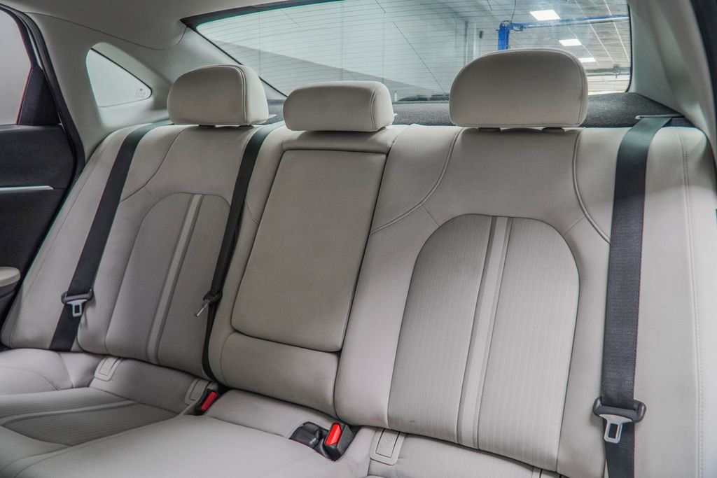Used 2023 White Hyundai SEL image 42