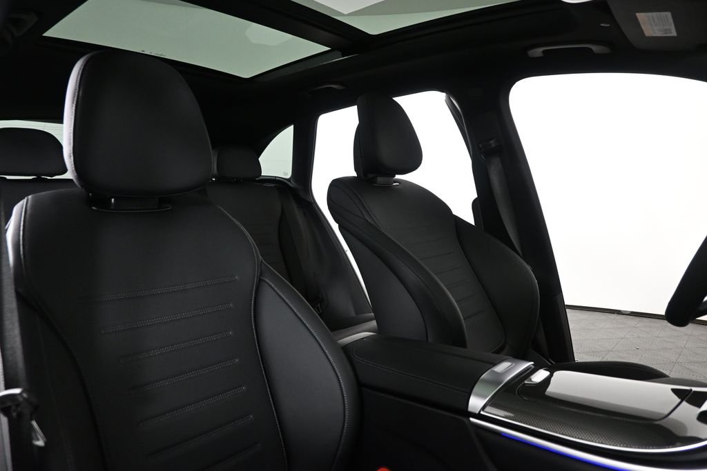 New 2026 Polar White Mercedes-Benz GLC 300 image 21