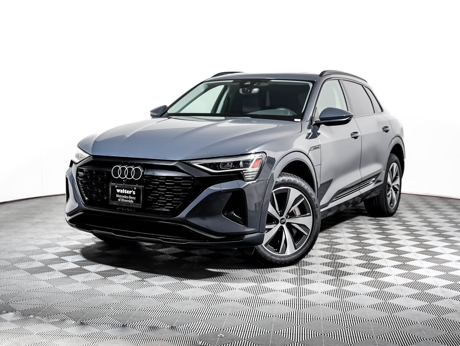 2024 Audi Q8 e-tron