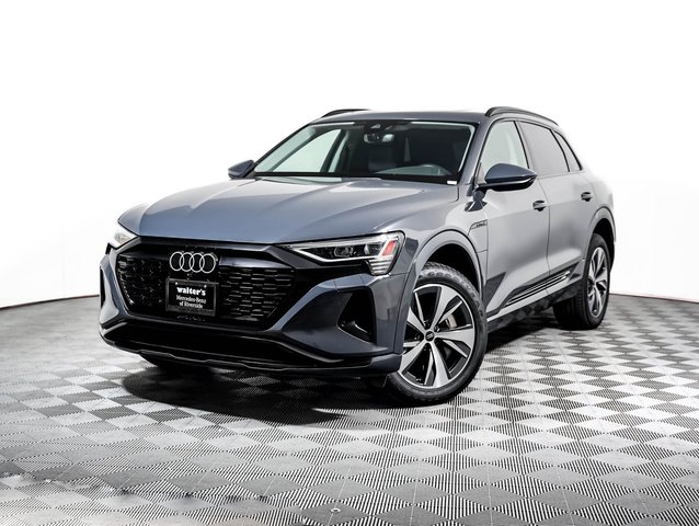2024 Audi Q8 e-tron Premium quattro