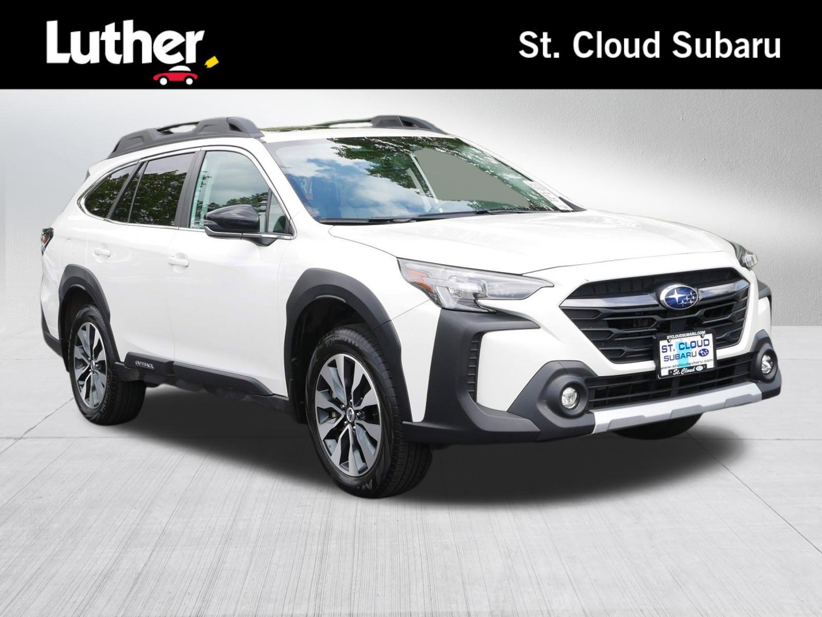 2023 Subaru Outback Limited's photo