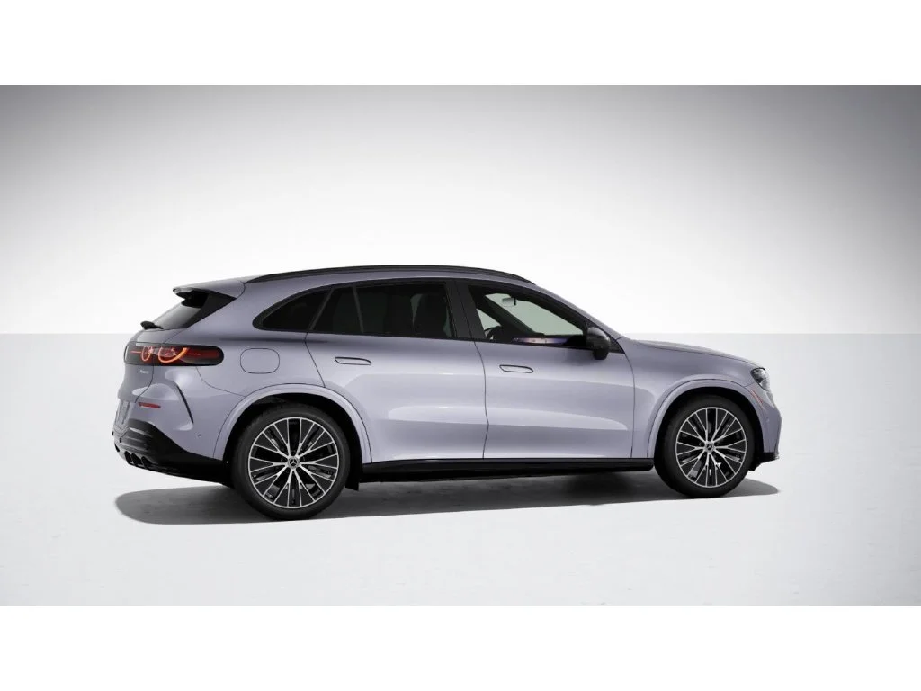 New 2027 Silver Mercedes-Benz GLC 400 image 18