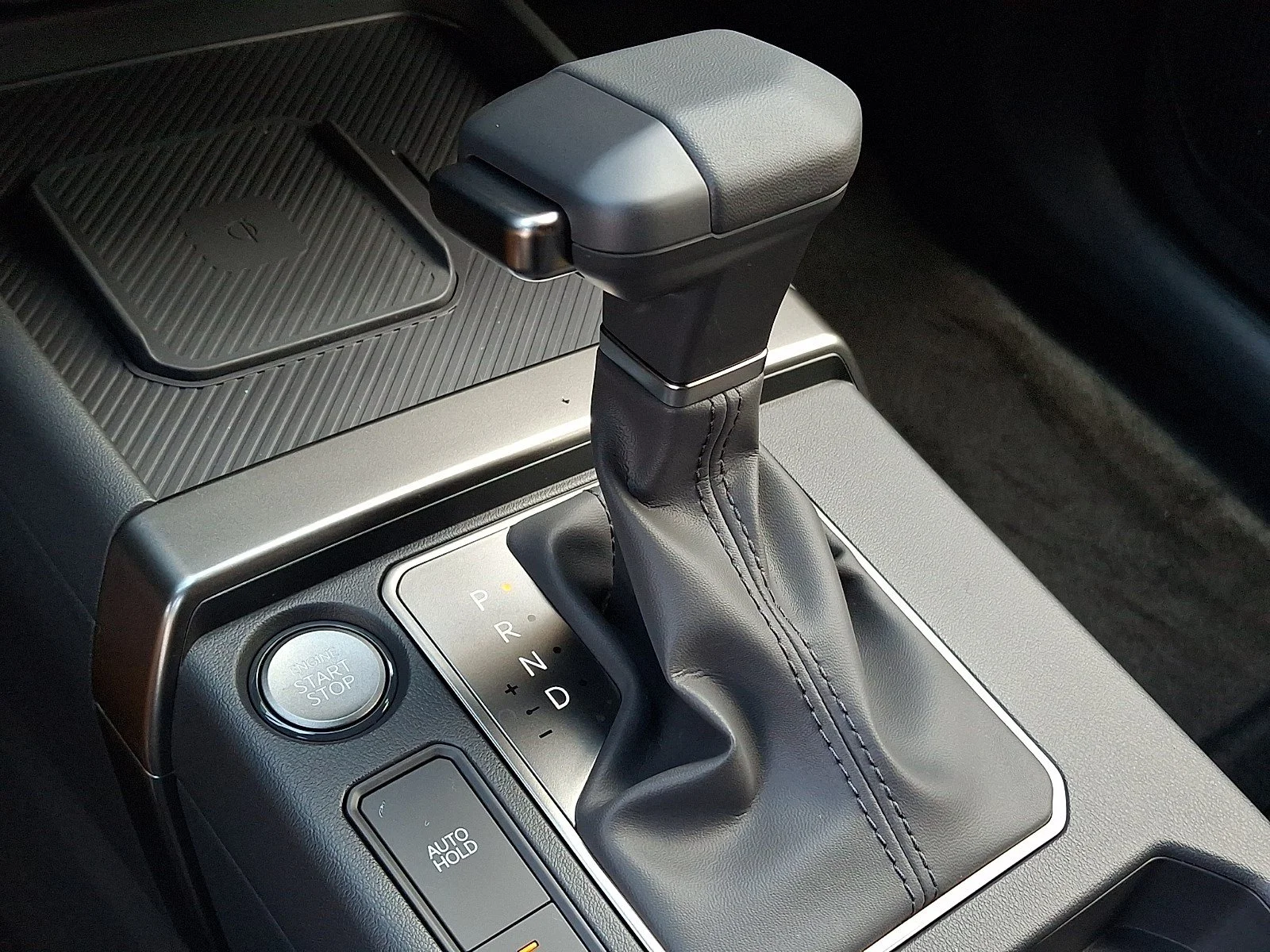 New 2027 Terrain Brown / Black Roof Kia X-Line S image 7