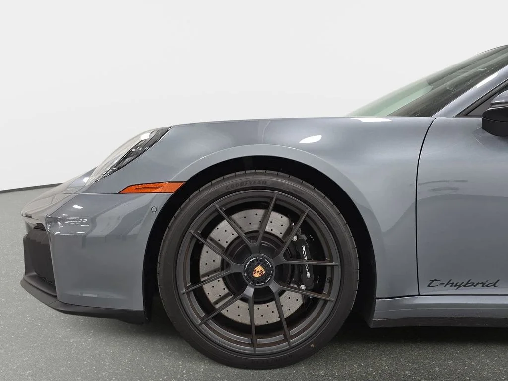 Certified Used 2026  Porsche Targa 4 GTS image 10