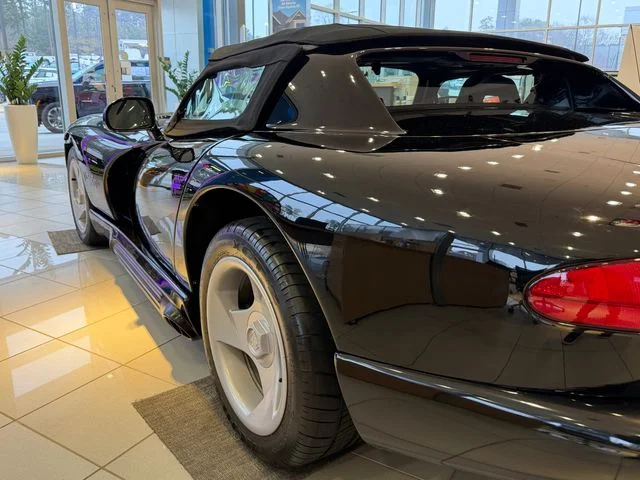 Used 1994 Black Dodge RT/10 image 26