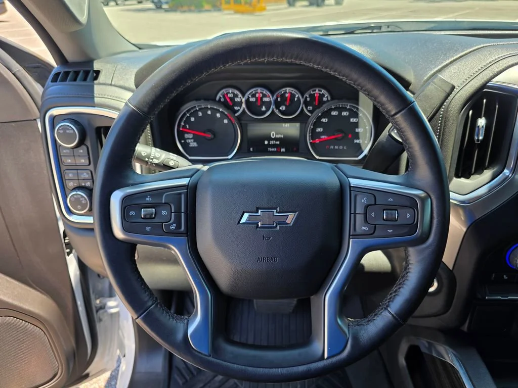 Used 2022 Summit White Chevrolet RST image 22