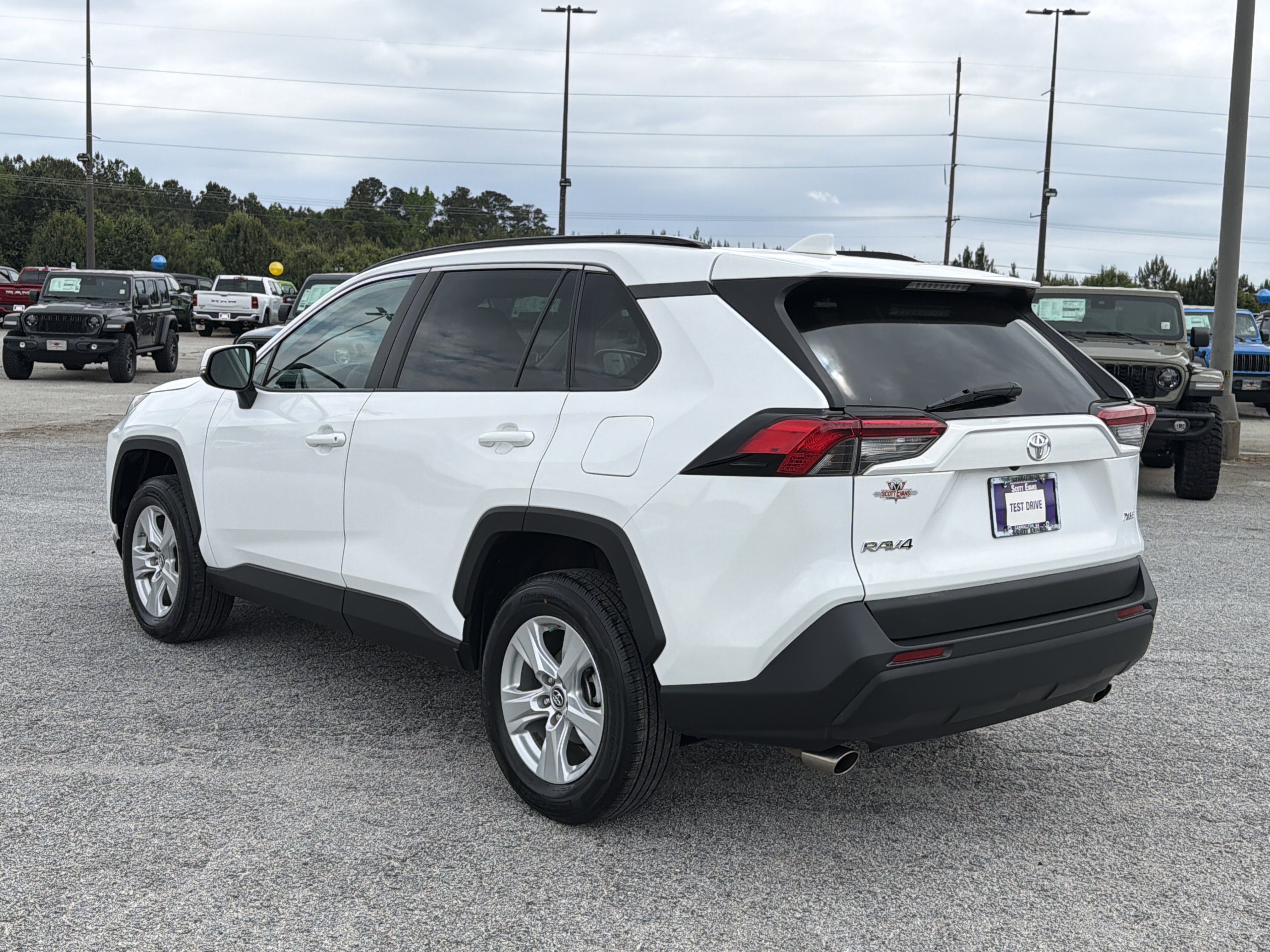Used 2019 Super White Toyota XLE image 6