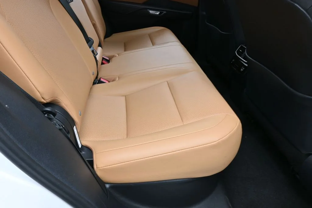 Used 2025 White Pearl Lexus 350 image 39