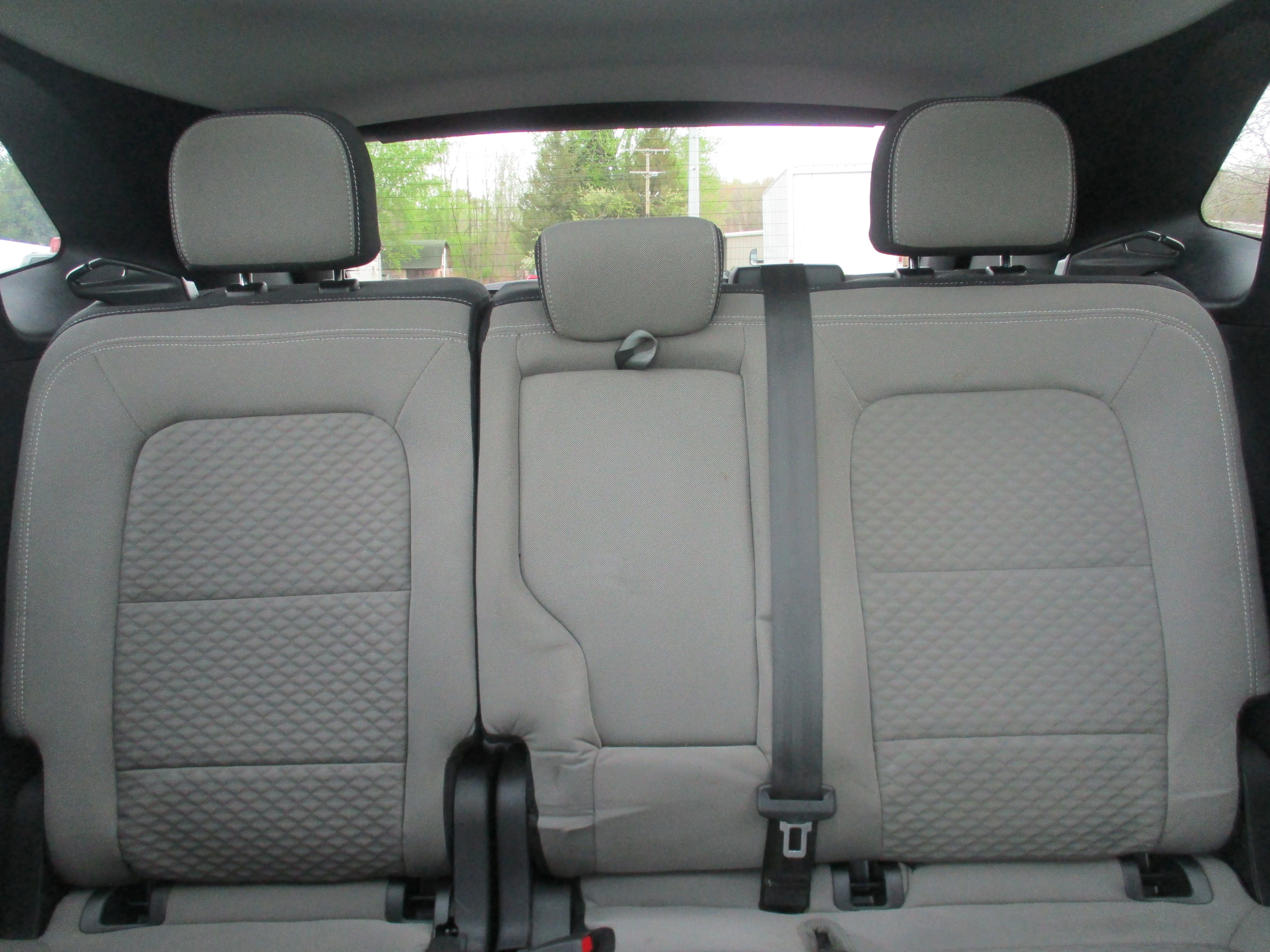 Used 2022 Rapid Red Metallic Tinted Clearcoat Ford SE image 33