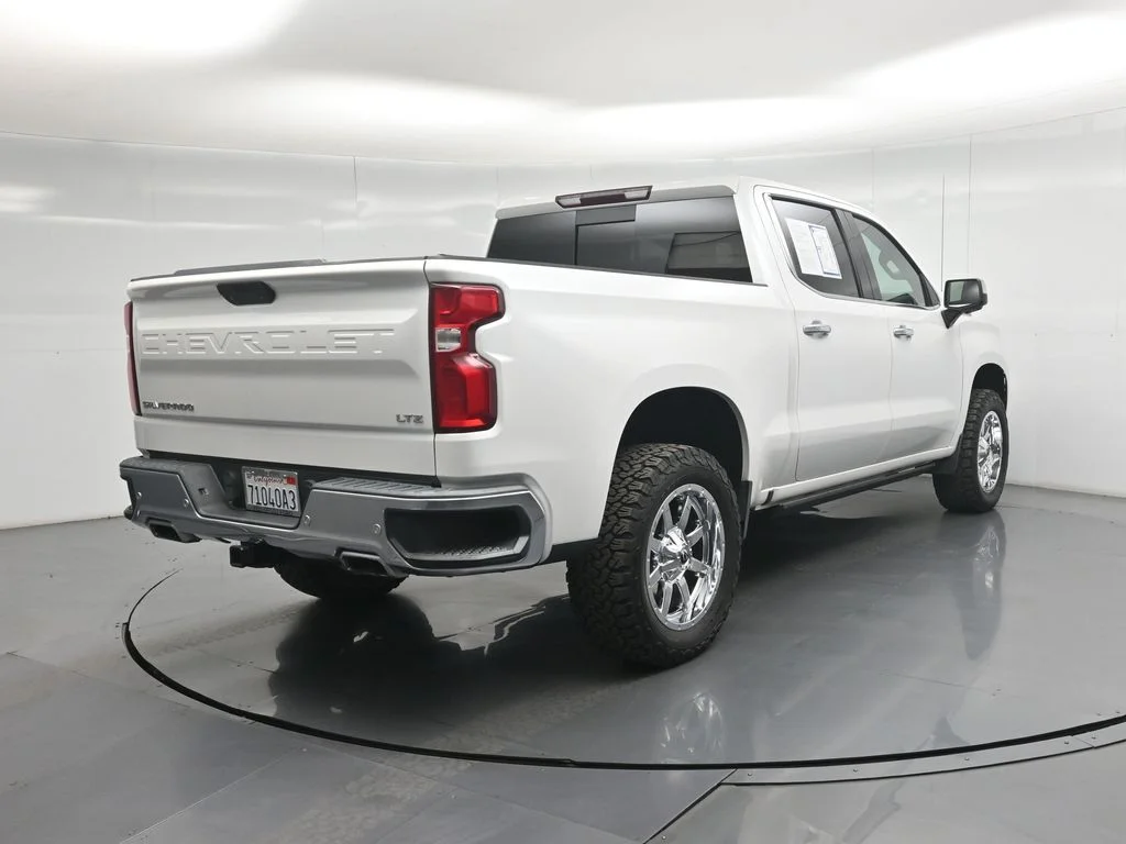 Used 2019 Beige Chevrolet LTZ image 26