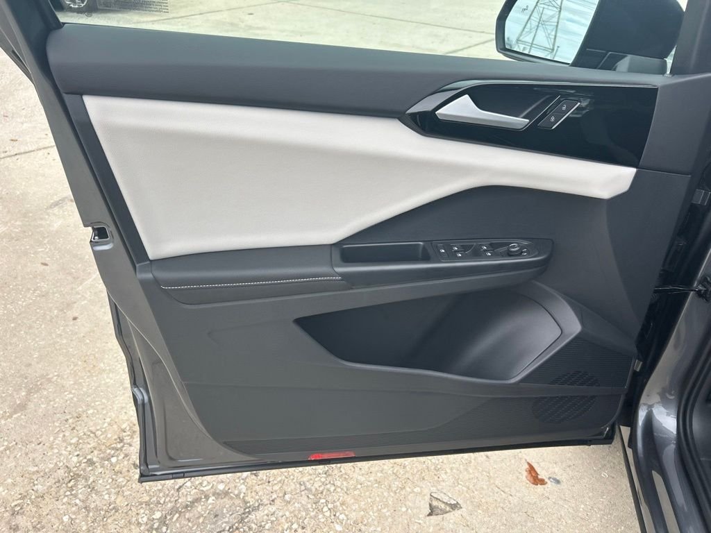 New 2026 Gray Volkswagen 1.5T S image 42