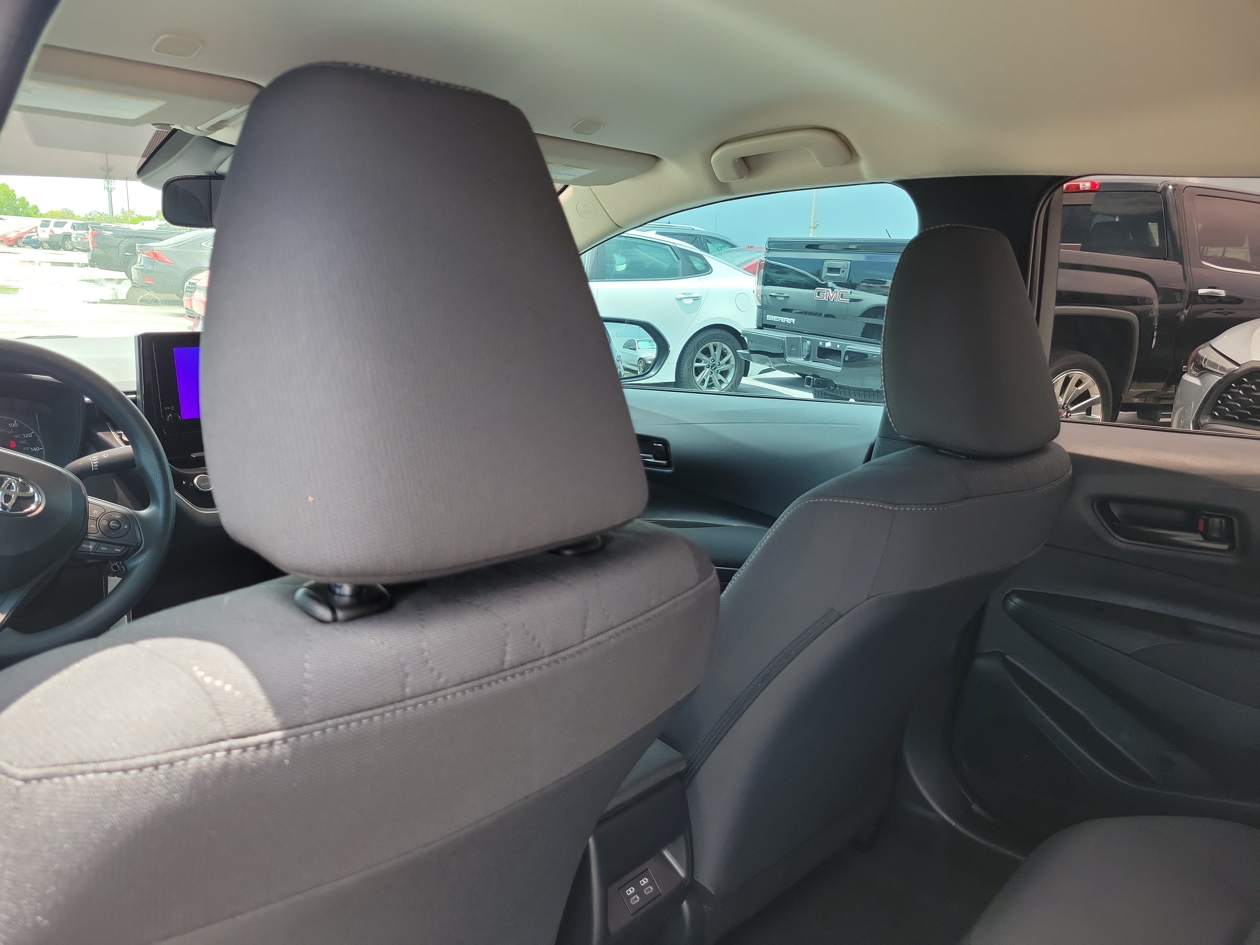 Used 2025 Underground/Mid Blk Met Toyota LE image 14