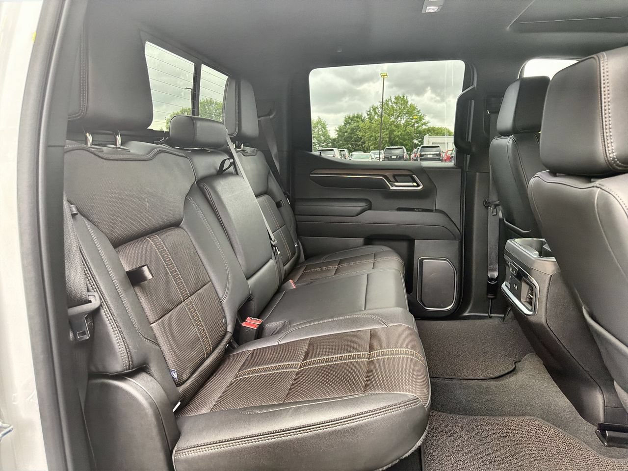 Used 2024 Iridescent Pearl Tricoat Chevrolet High Country image 22