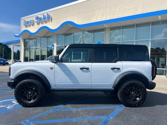 Used 2026 Oxford White Ford Badlands image 11