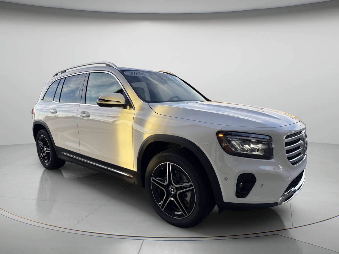 New 2026 Polar White Mercedes-Benz GLB 250 image 6
