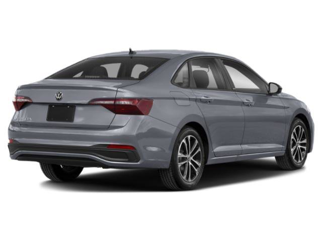 Used 2022 Silver Volkswagen Sport image 2